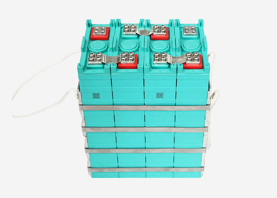 İyi fiyat 12V 100Ah Prizmatik Lityum LiFePO4 Pil Hücresi 3.2v 100Ah çevrimiçi